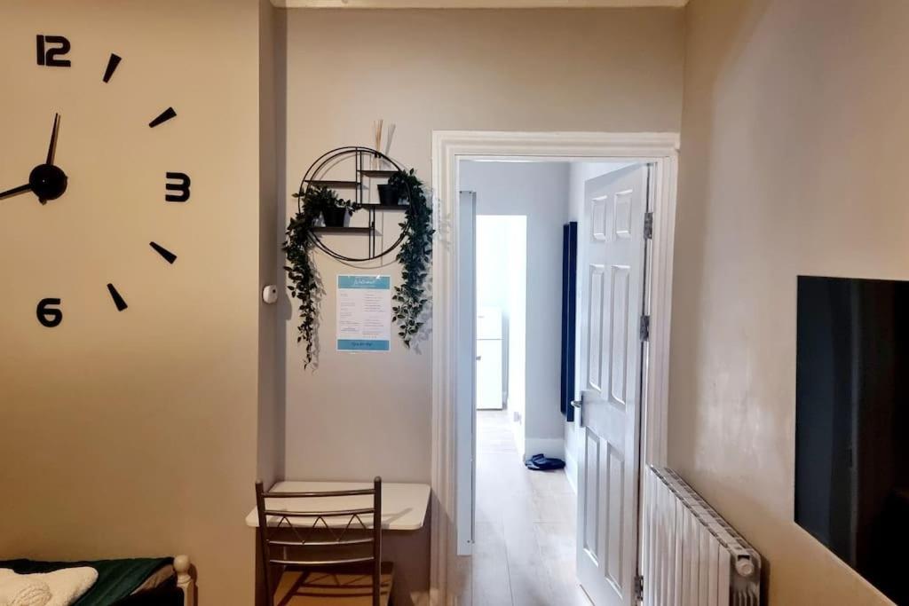 Stylish Apartment, Self Check-In, Ideal 4 Contractors, 25Mins To Gatwick Airport Thornton Heath Dış mekan fotoğraf