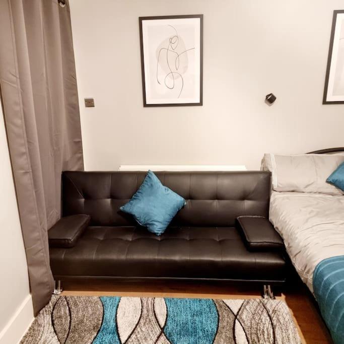 Stylish Apartment, Self Check-In, Ideal 4 Contractors, 25Mins To Gatwick Airport Thornton Heath Dış mekan fotoğraf