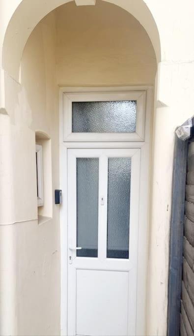 Stylish Apartment, Self Check-In, Ideal 4 Contractors, 25Mins To Gatwick Airport Thornton Heath Dış mekan fotoğraf
